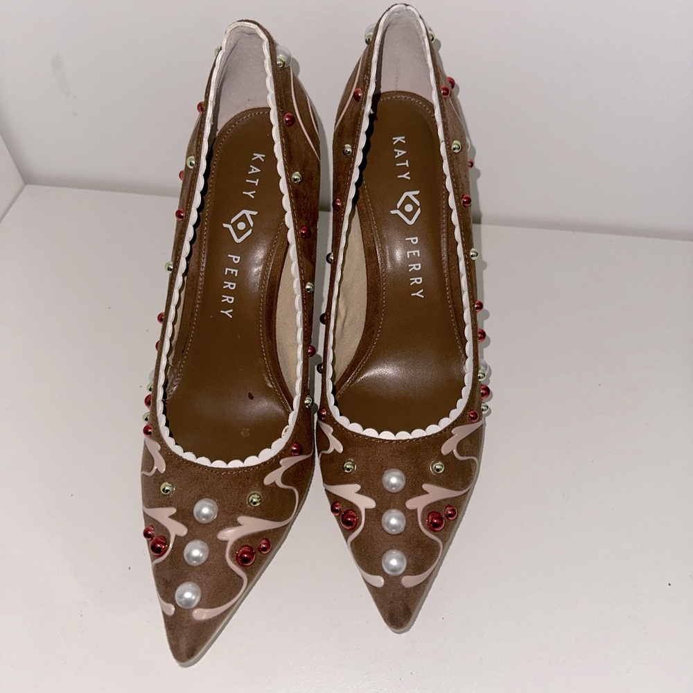 Katy Perry Ginja gingerbread heels